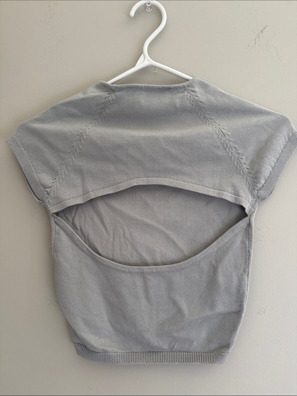 ZARA CUT-OUT TOP - Picture 3 of 3